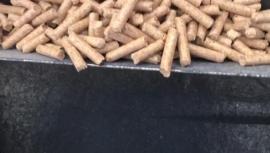 Pelletierpresse Peletovací linka   |  Holzabfallverarbeitung | Holzverarbeitungs-Maschinen | Pila Hradec 